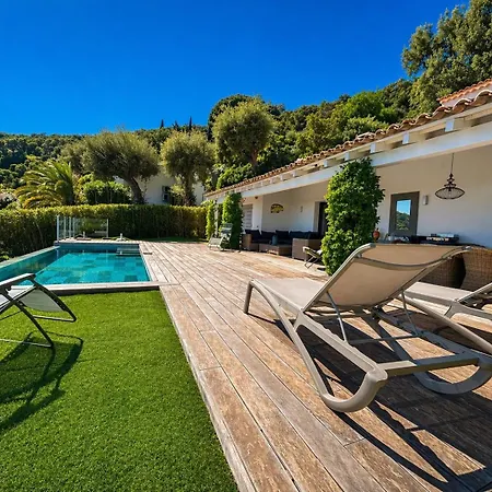 Le Clos Real, D'exception Avec Vue Mer, Piscine Chauffee A Debordement, Golfe De Saint Tropez Villa