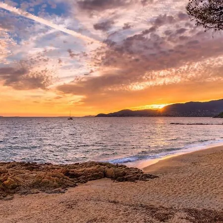 Villa Le Clos Real, D'exception Avec Vue Mer, Piscine Chauffee A Debordement, Golfe De Saint Tropez